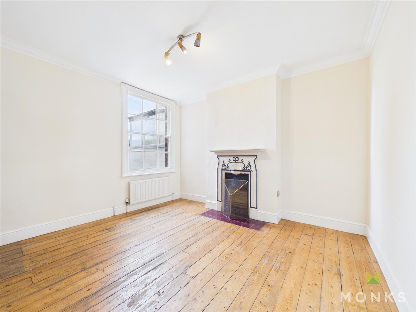 39 Monkmoor Road, Shrewsbury, SY2 5AH For Sale